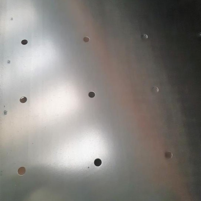 Děrovaný plech Rg 15-152 pozink